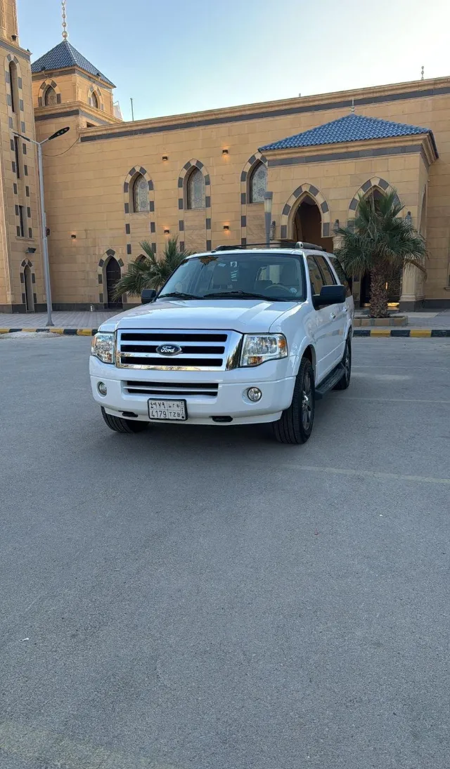 فورد · اكسبديشن 2012 للتنازل في الرياض — ممشى 40,000 كم
