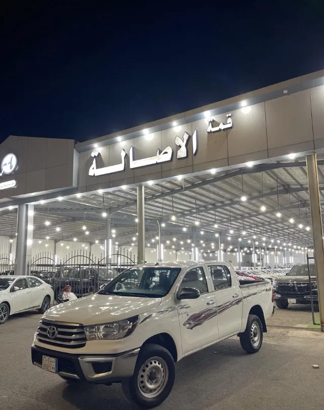 تويوتا · هايلكس 2023 للبيع في المدينة المنورة — ممشى 253,000 كم