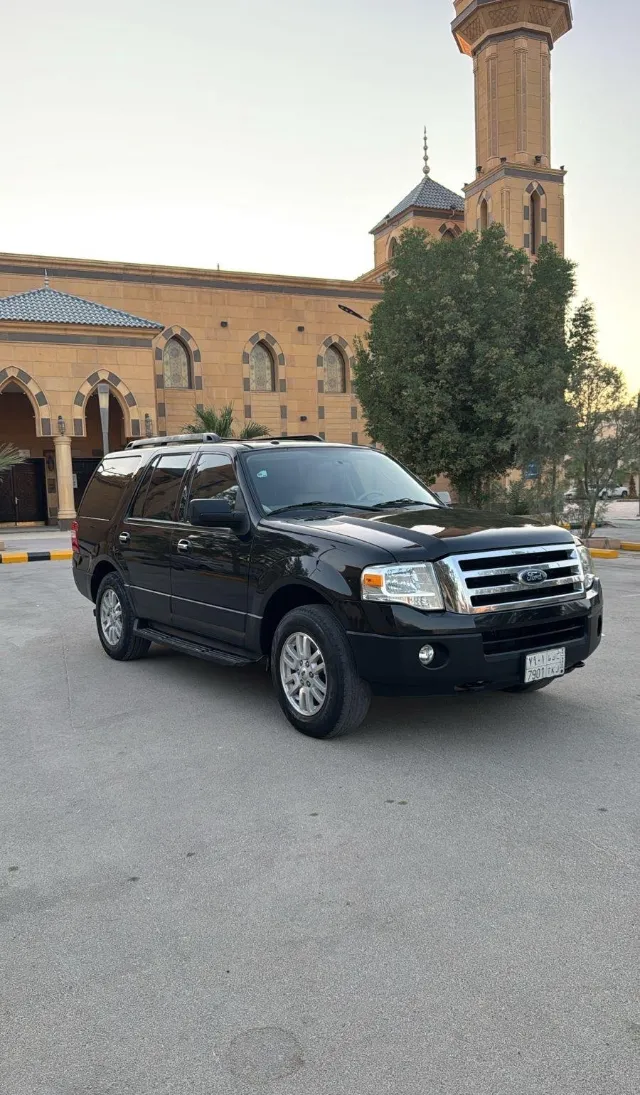 فورد · اكسبديشن 2014 للتنازل في الرياض — ممشى 112,000 كم