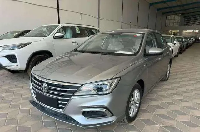 ام جي 5 2025 للبيع في الرياض — ممشى 16 كم