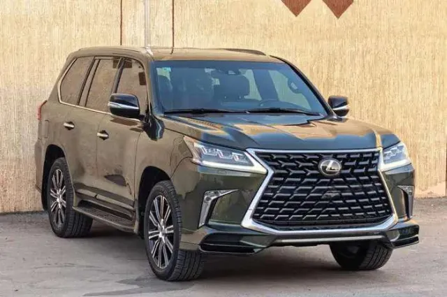 لكزس · ال اكس 570 2021 للبيع في الرياض — ممشى 73 كم