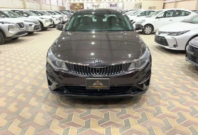 كيا أوبتيما 2019 للبيع في الرياض — ممشى 207,000 كم