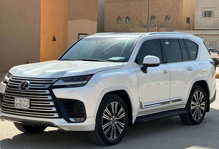 لكزس LX 600 BB موديل 2024 عداد 41 الف