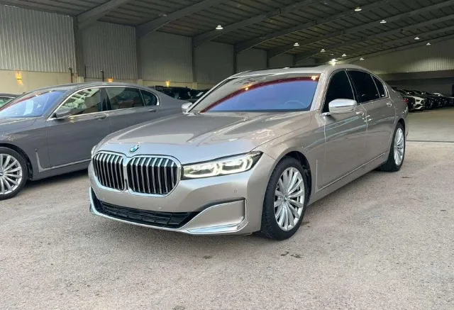 بي ام دبليو · الفئة السابعة 2022 للبيع في الرياض — ممشى 36,000 كم