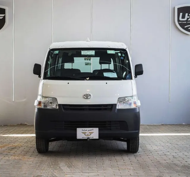 تويوتا · هايس 2024 للبيع في الرياض — ممشى 27,000 كم