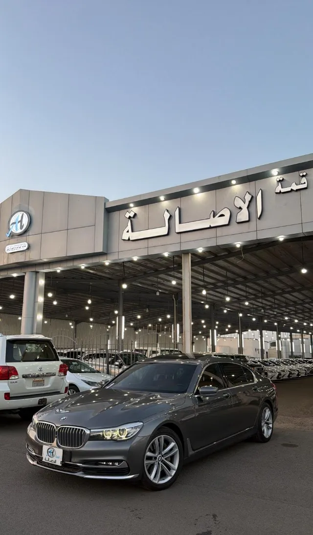 بي ام دبليو · الفئة السابعة 2019 للبيع في المدينة المنورة — ممشى 85,000 كم