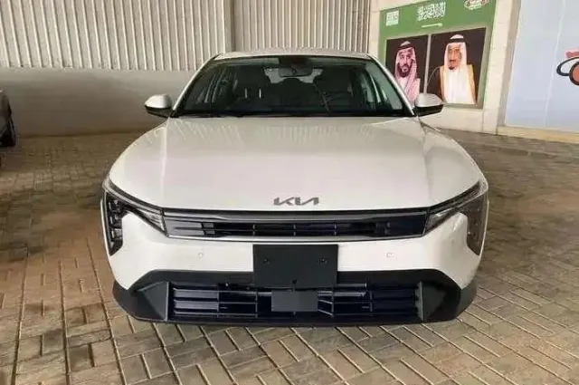 كيا · كي 4 STANDARD 2026 للبيع في جدة — ممشى 14 كم