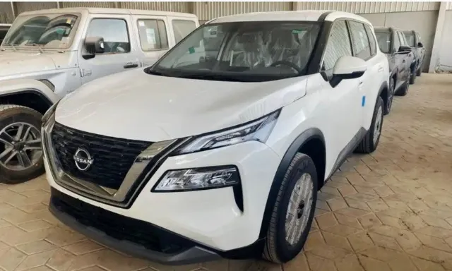 نيسان · اكس تريل STANDARD 2026 للبيع في الرياض — ممشى 2 كم