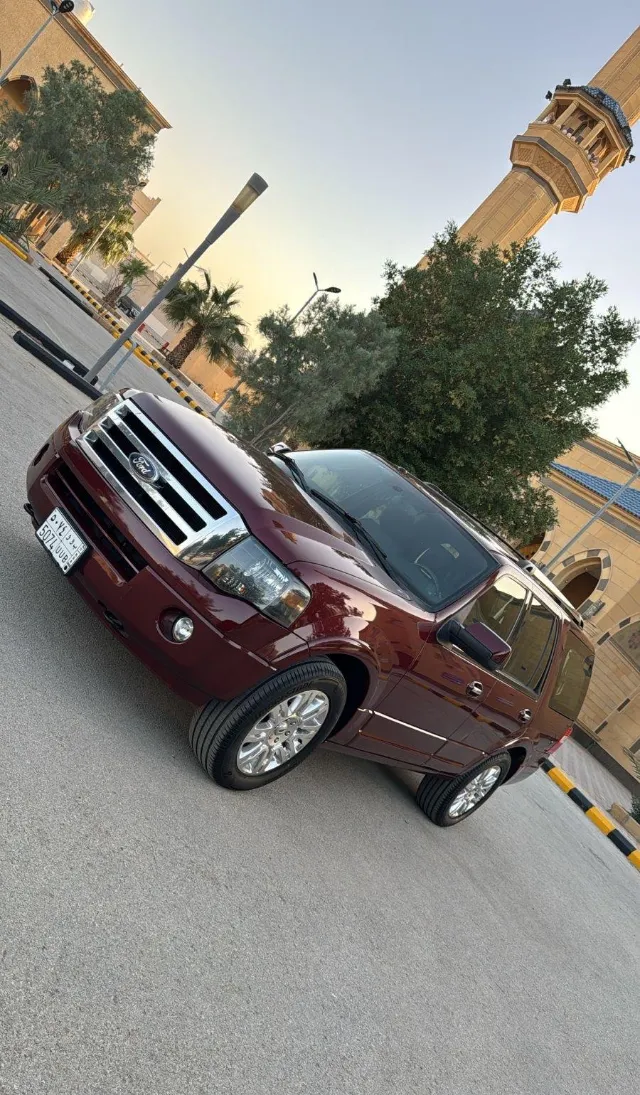 فورد · اكسبديشن 2012 للتنازل في الرياض — ممشى 135,000 كم