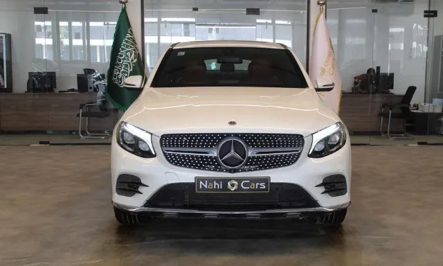 مرسيدس بنز · جي ال سي 2019 للبيع في الرياض — ممشى 83,000 كم