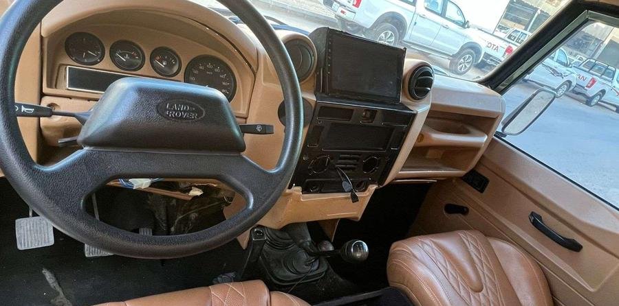ديفندر ديزل 110 موديل 2000-معرض خلف للسيارات