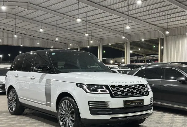 رينج روفر 2018 للبيع في جدة — ممشى 109,000 كم