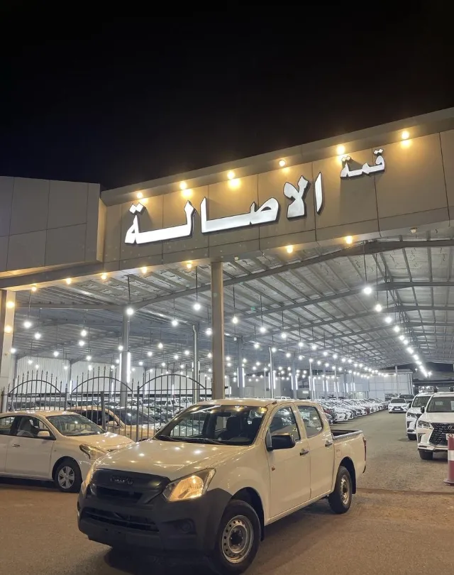 ايسوزو · دي ماكس 2020 للبيع في المدينة المنورة — ممشى 160,000 كم
