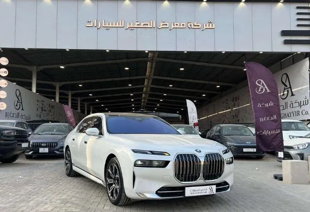 بي ام دبليو · الفئة السابعة 2023 للبيع في الرياض — ممشى 69,000 كم