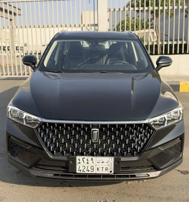 بستون · تي 77 2023 للبيع في جدة — ممشى 82,000 كم