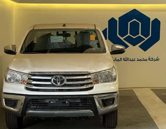 تويوتا · هايلكس 2026 للبيع في الرياض — ممشى 15 كم