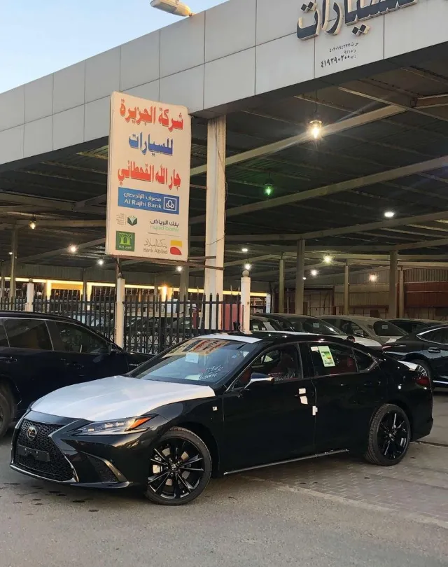 لكزس · اي اس 350 2025 للبيع في جدة — ممشى 3 كم