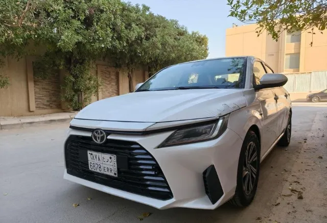 تويوتا · يارس 2023 للبيع في جدة — ممشى 45,000 كم