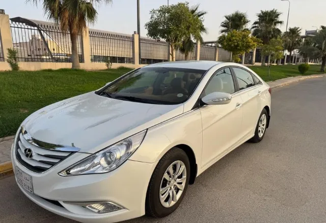 هيونداي · سوناتا 2013 للبيع في الرياض — ممشى 266,000 كم