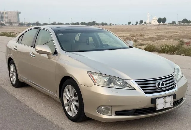لكزس اي اس 350 2012 للبيع في الخبر — ممشى 230,000 كم