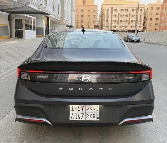 هيونداي سوناتا 2024 للبيع في جدة — ممشى 90,000 كم