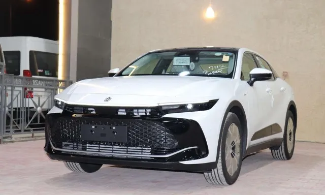 تويوتا · كراون 2026 للبيع في الرياض — ممشى 26 كم