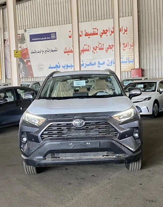 تويوتا · راف فور 2025 للبيع في أبها — ممشى 16 كم