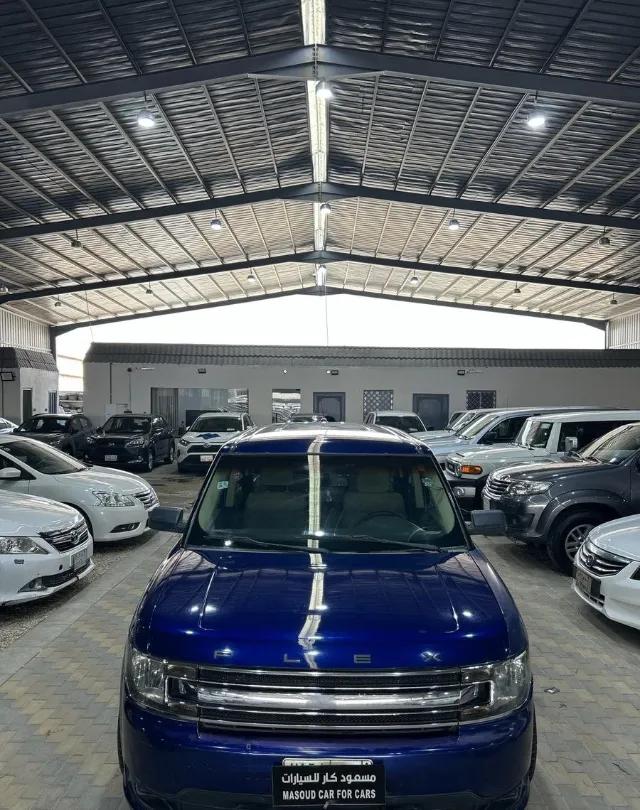 فورد · فلكس STANDARD 2013 للبيع في الرياض — ممشى 280,000 كم