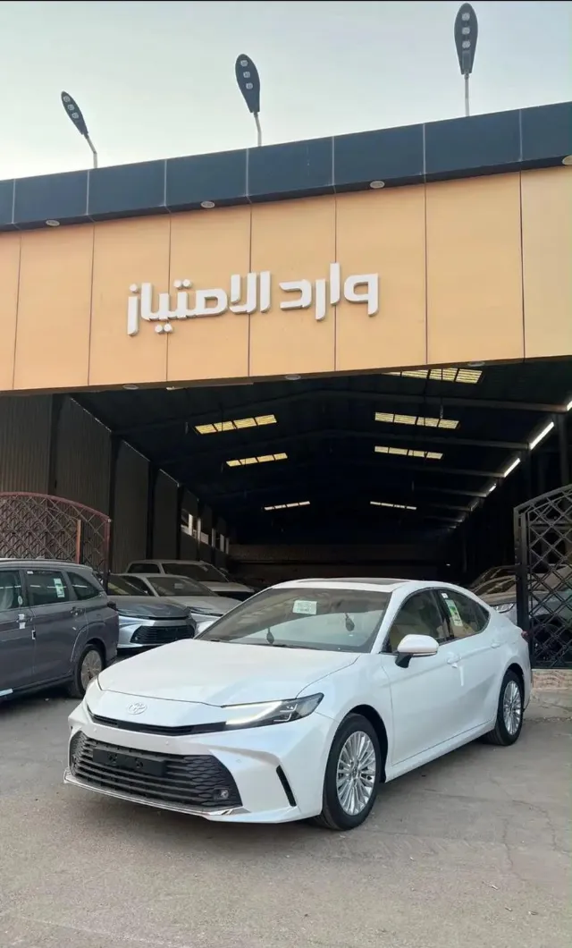 تويوتا · كامري 2026 للبيع في بريدة — ممشى 0 كم