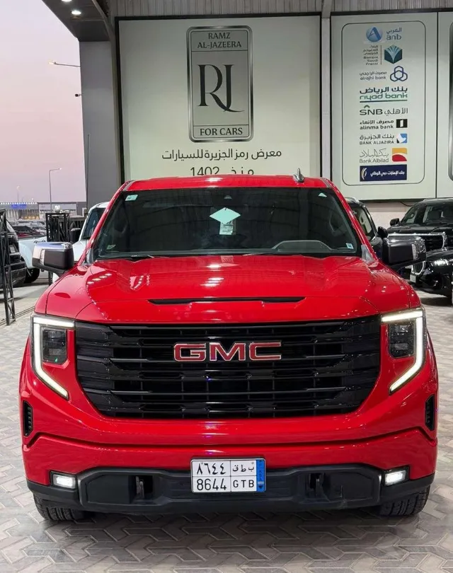 جمس سييرا 2023 للبيع في الرياض — ممشى 119,000 كم