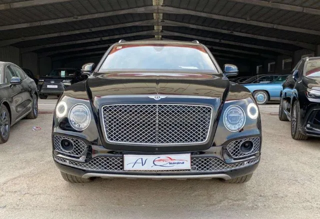 بنتلي · بنتايجا 2019 للبيع في الرياض — ممشى 43,000 كم