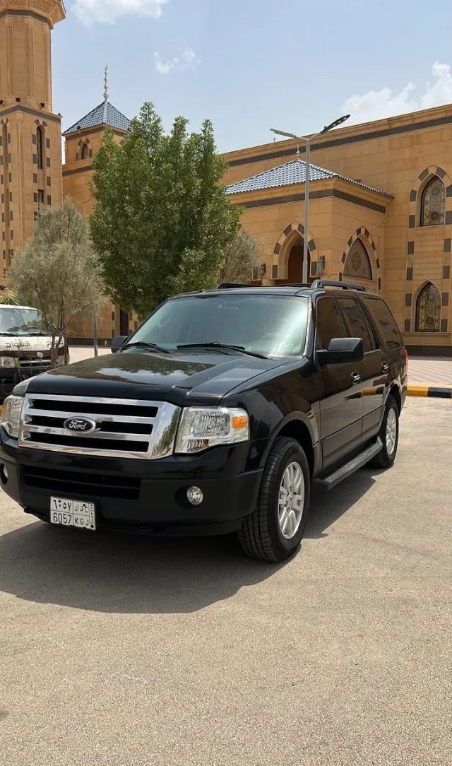 فورد · اكسبديشن 2014 للبيع في الرياض — ممشى 134,000 كم