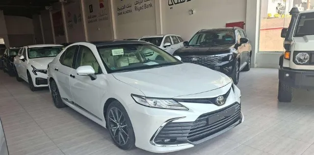 تويوتا · كامري 2021 للبيع في الخبر — ممشى 234 كم