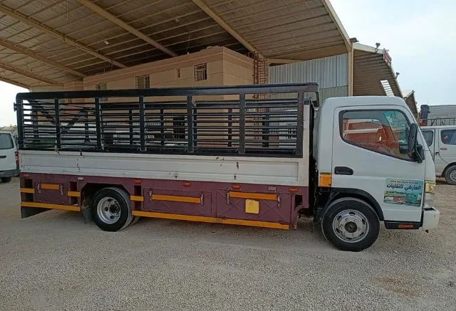 ميتسوبيشي كانتر 2008 للبيع في الرياض — ممشى 458,000 كم