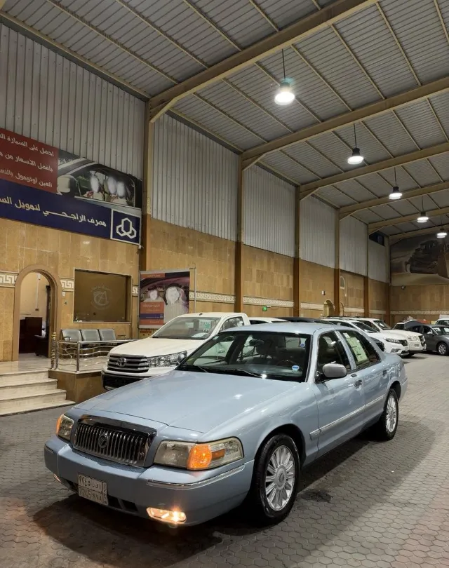 ميركوري جراند ماركيز 2008 للبيع في الطائف — ممشى 400,000 كم