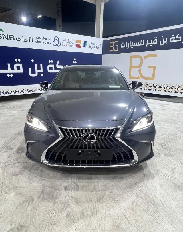 لكزس · اي اس 2025 للبيع في الدمام