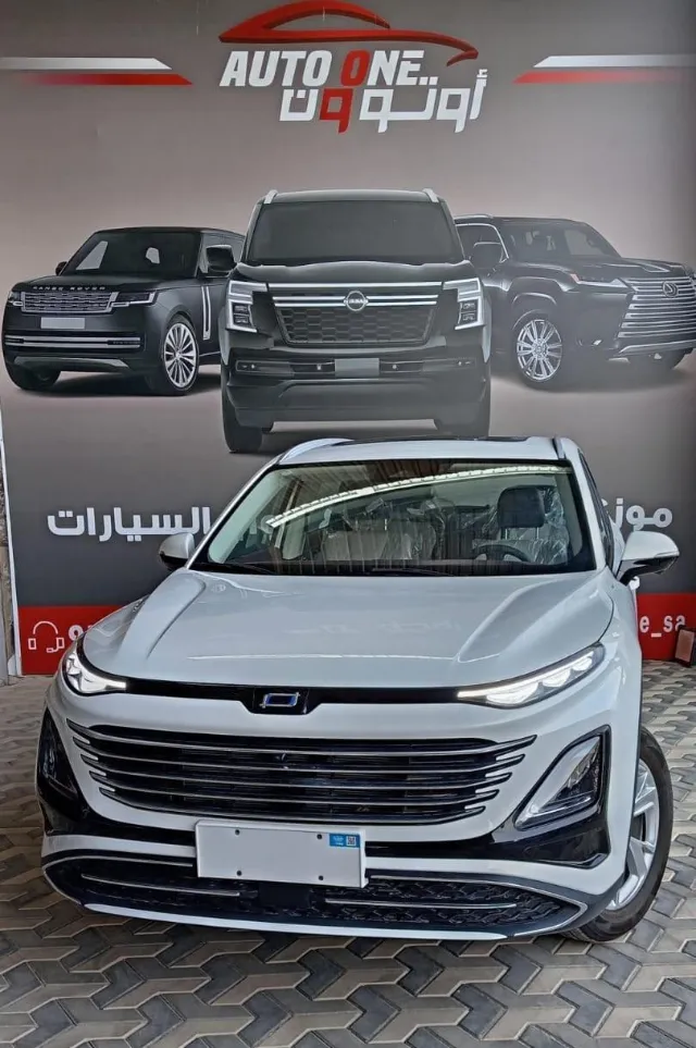 بستون · تي 90 2025 للبيع في جدة — ممشى 9 كم