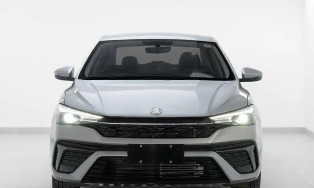 ام جي 5 STANDARD 2025 للبيع في الرياض — ممشى 6 كم