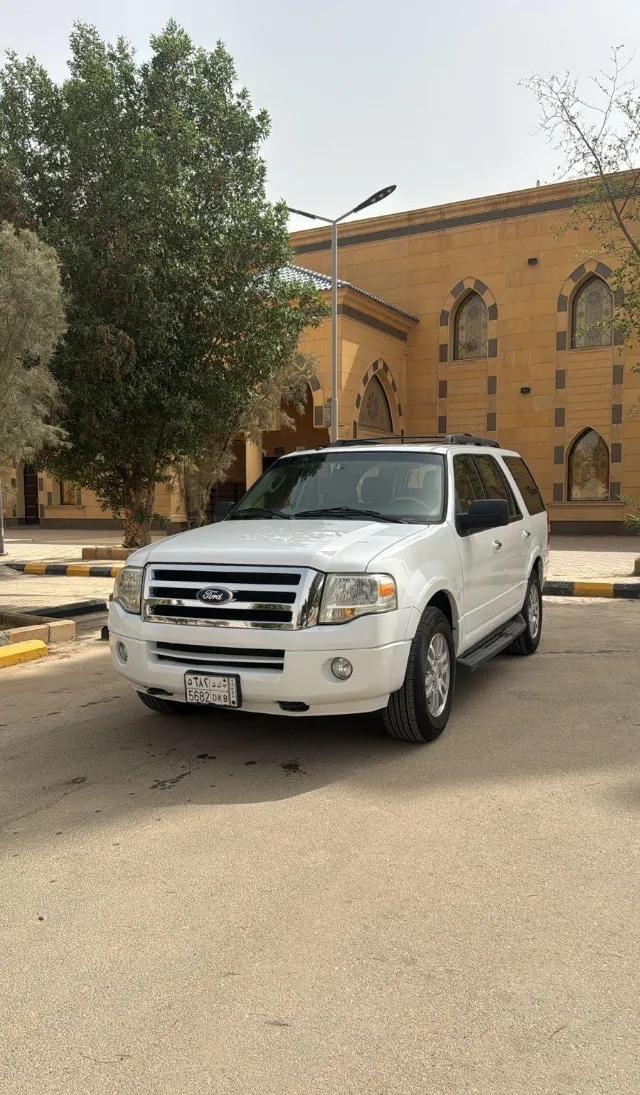 فورد · اكسبديشن 2011 للتنازل في الرياض — ممشى 60,000 كم