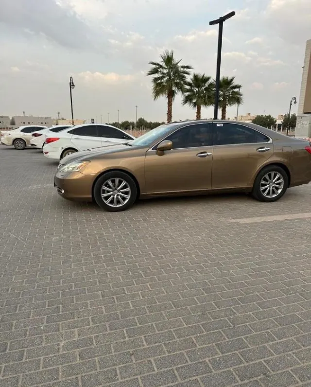 لكزس · اي اس 350 2007 للبيع في الرياض — ممشى 405,000 كم