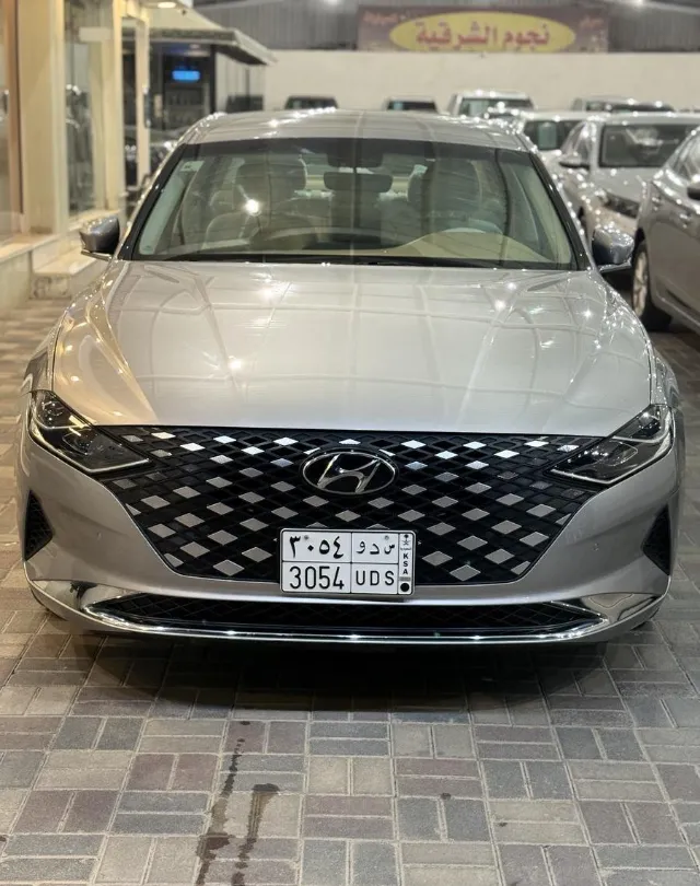 هيونداي · ازيرا 2022 للبيع في الرياض — ممشى 14,000 كم