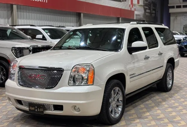 جمس يوكن 2013 للبيع في الرياض — ممشى 55,000 كم