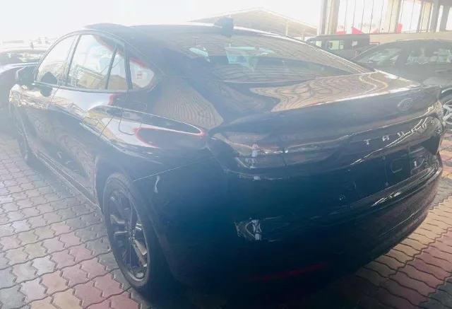 فورد · توروس 2000 للبيع في جدة — ممشى 1 كم