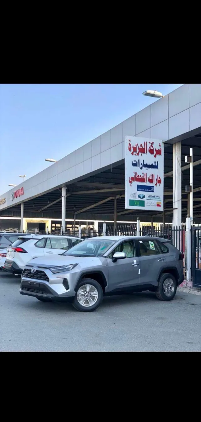 تويوتا · راف فور STANDARD 2025 للبيع في جدة — ممشى 2 كم