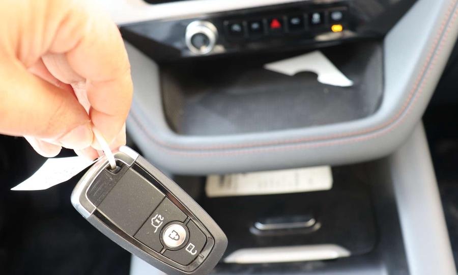 وصل حديثا فورد اكسبلورر اكتيف الجميله 2025 سعودي لون اسود