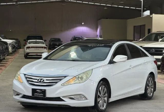 هيونداي سوناتا 2014 للبيع في الرياض — ممشى 240,000 كم