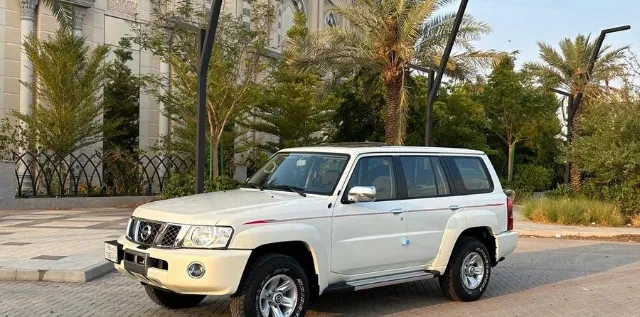 نيسان باترول 2023 للبيع في المدينة المنورة — ممشى 42,000 كم