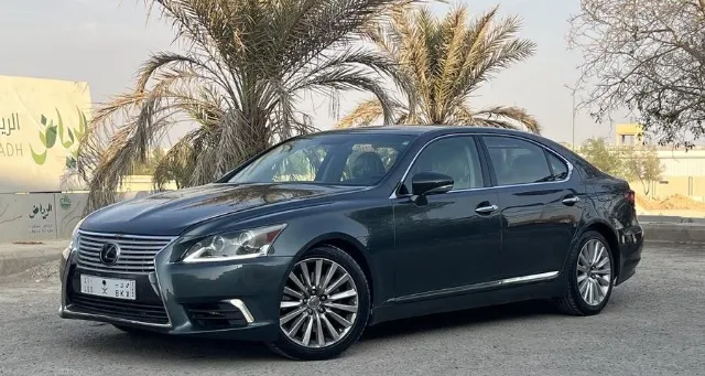 لكزس ال اس 2007 للبيع في الرياض — ممشى 526,000 كم