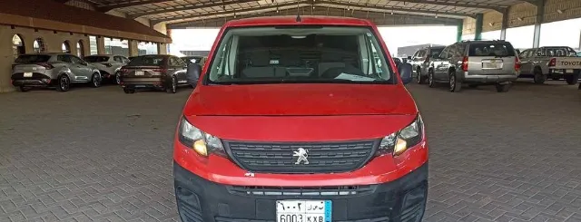 بيجو · بارتنر 2023 للبيع في الدمام — ممشى 217,000 كم