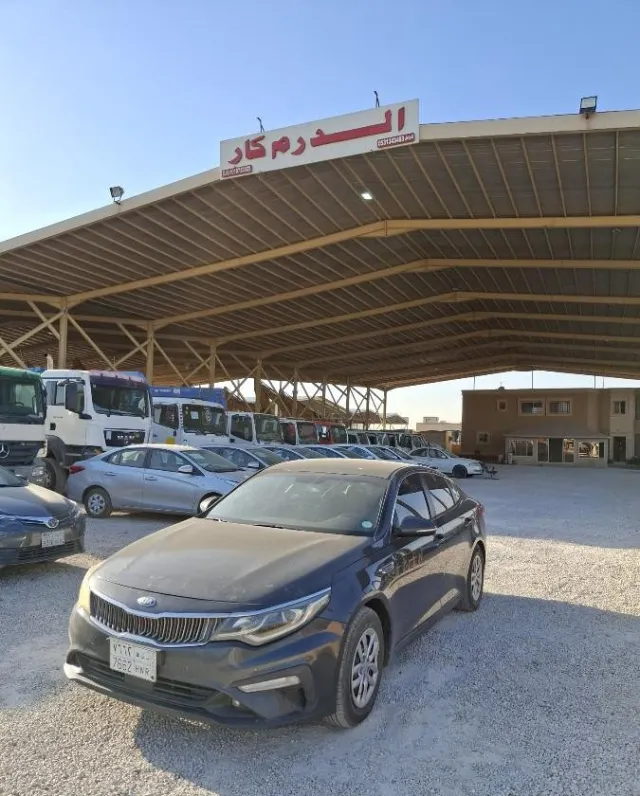 كيا · أوبتيما 2020 للبيع في الرياض — ممشى 164,000 كم